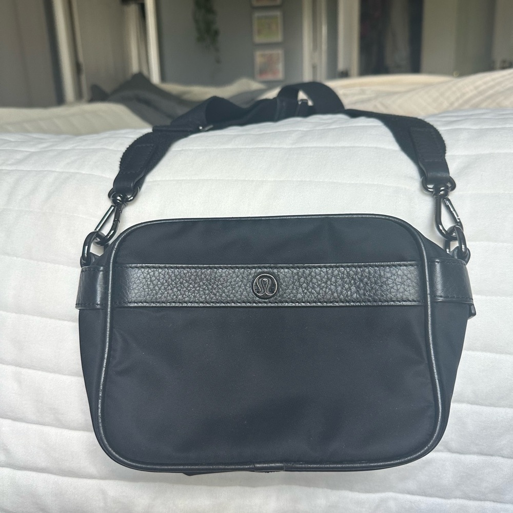 Lululemon crossbody bag.
